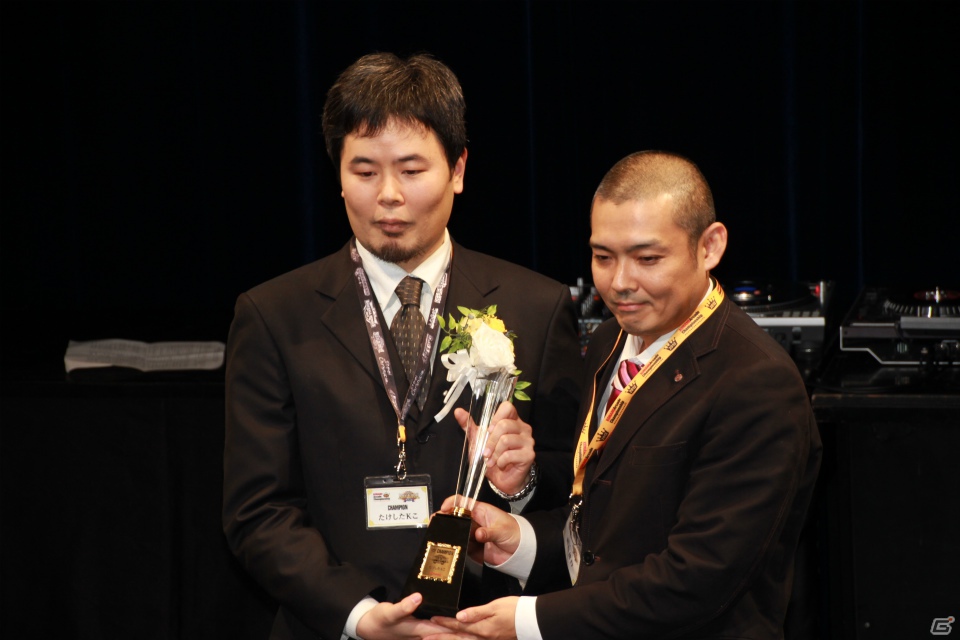 ダンサーSAMさんや五輪銀メダリストの田中佑典選手も登場した「KONAMI Arcade Championship 2012 グランドフィナーレ ～受賞祝賀会～」レポートの画像13