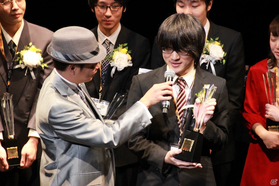 ダンサーSAMさんや五輪銀メダリストの田中佑典選手も登場した「KONAMI Arcade Championship 2012 グランドフィナーレ ～受賞祝賀会～」レポートの画像28