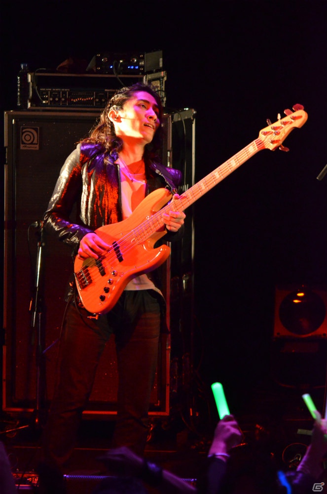 ファミ箏による和楽器演奏や新作アレンジ楽曲を多数披露した「Falcom jdk BAND 2013 New Year Live in NIHONBASHI MITSUI HALL」をレポートの画像11
