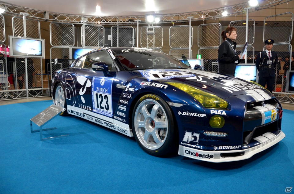 東京オートサロン 2013「グランツーリスモ・ヒストリーブース」レポート―展示中の「GT-R N24 GTアカデミー」はなんと誰でも試乗可能！の画像6
