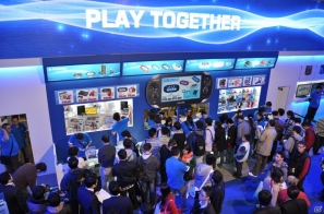 【台北国際ゲームショウ 2013】PS Vita新色「冰雪銀（アイスシルバー）」が展示、各ハードの試遊台も多数！今年の会場限定即売コーナーは内部に設置されたSCETブースレポの画像28