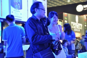 【台北国際ゲームショウ 2013】PS Vita新色「冰雪銀（アイスシルバー）」が展示、各ハードの試遊台も多数！今年の会場限定即売コーナーは内部に設置されたSCETブースレポの画像43