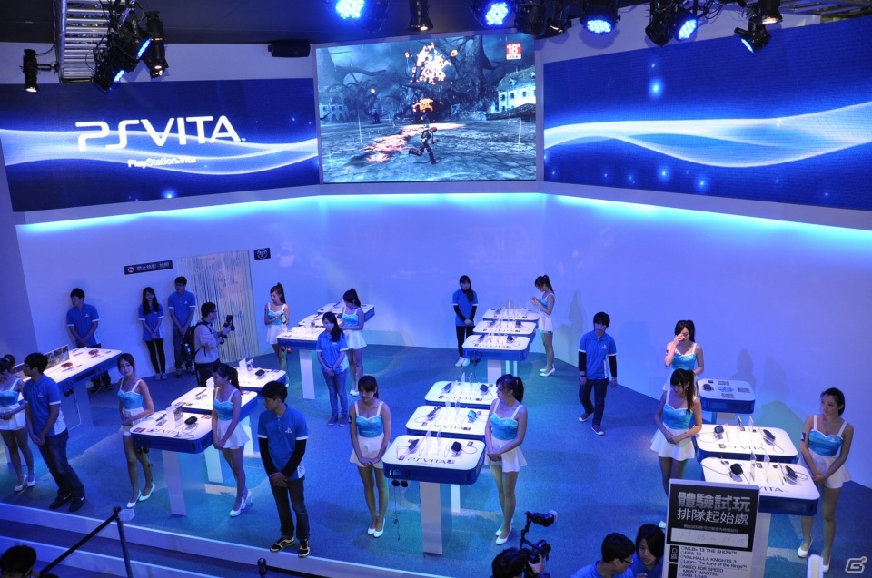 【台北国際ゲームショウ 2013】PS Vita新色「冰雪銀（アイスシルバー）」が展示、各ハードの試遊台も多数！今年の会場限定即売コーナーは内部に設置されたSCETブースレポの画像27