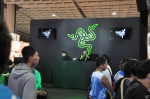【台北国際ゲームショウ 2013】Gamaniaのeスポーツチーム「GAMABEARS」も駆け付けた！会場の様子＆露出の多い凝った衣装多め！コンパニオンを紹介の画像12