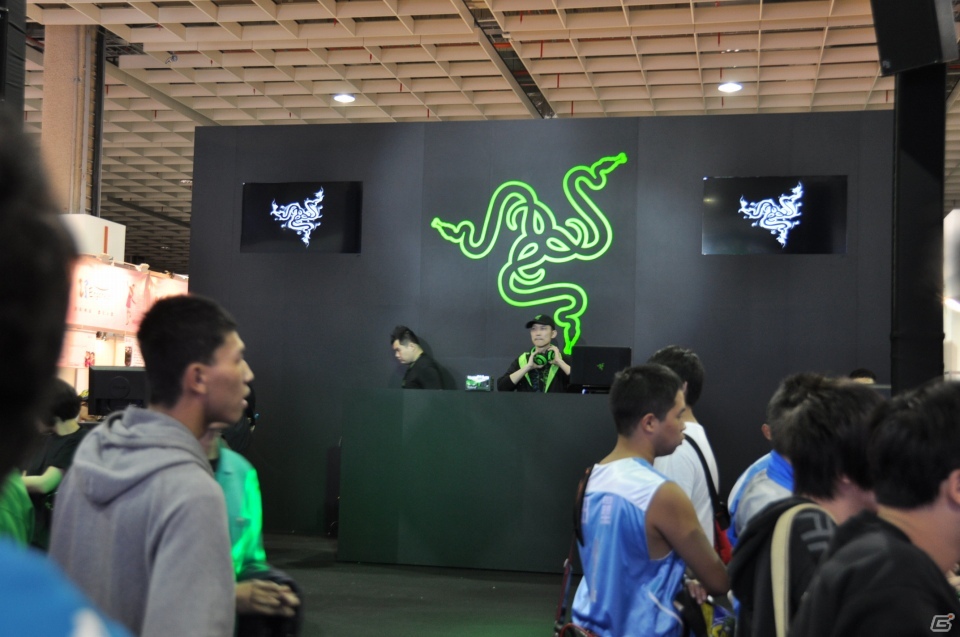 【台北国際ゲームショウ 2013】Gamaniaのeスポーツチーム「GAMABEARS」も駆け付けた！会場の様子＆露出の多い凝った衣装多め！コンパニオンを紹介の画像12