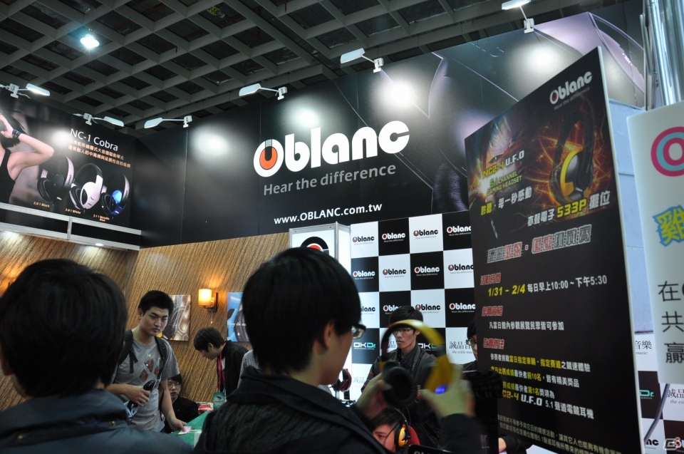 【台北国際ゲームショウ 2013】Gamaniaのeスポーツチーム「GAMABEARS」も駆け付けた！会場の様子＆露出の多い凝った衣装多め！コンパニオンを紹介の画像25