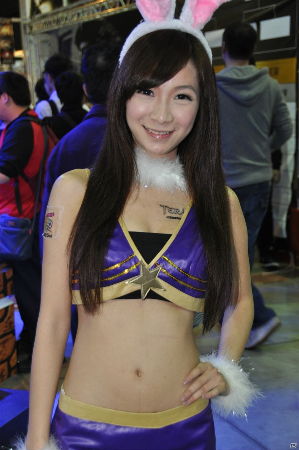【台北国際ゲームショウ 2013】Gamaniaのeスポーツチーム「GAMABEARS」も駆け付けた！会場の様子＆露出の多い凝った衣装多め！コンパニオンを紹介の画像41