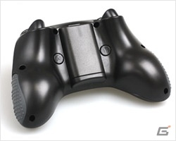 LCD液晶画面を搭載したオリジナルPS3用ワイヤレスコントローラ「ターボ