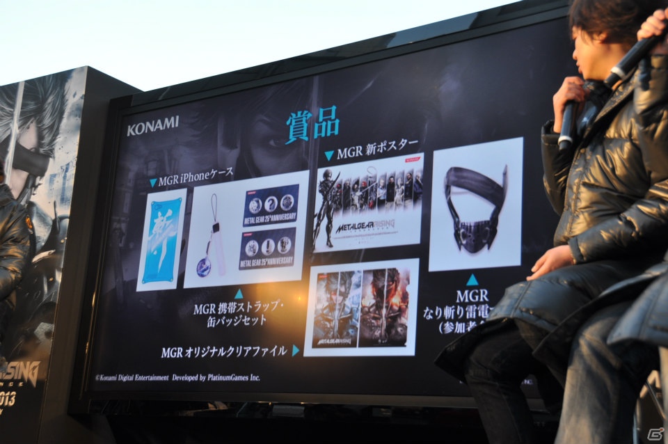 国内DLC第1弾にはスネークの名台詞が再生される武器「木刀 蛇魂」が！大塚明夫さん＆堀内賢雄さんも駆け付けた「メタルギア ライジング リベンジェンス」発売記念イベントレポートの画像22