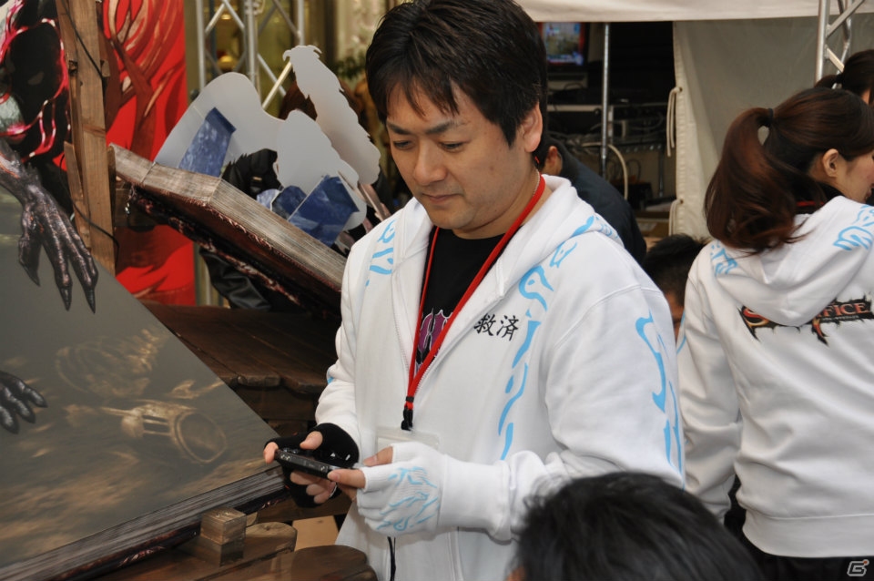 開発陣と一緒に体験版には未収録の魔物と共闘！会場にはコンセプターの稲船敬二氏の姿も！PS Vita「SOUL SACRIFICE」試遊体験イベントレポートの画像31