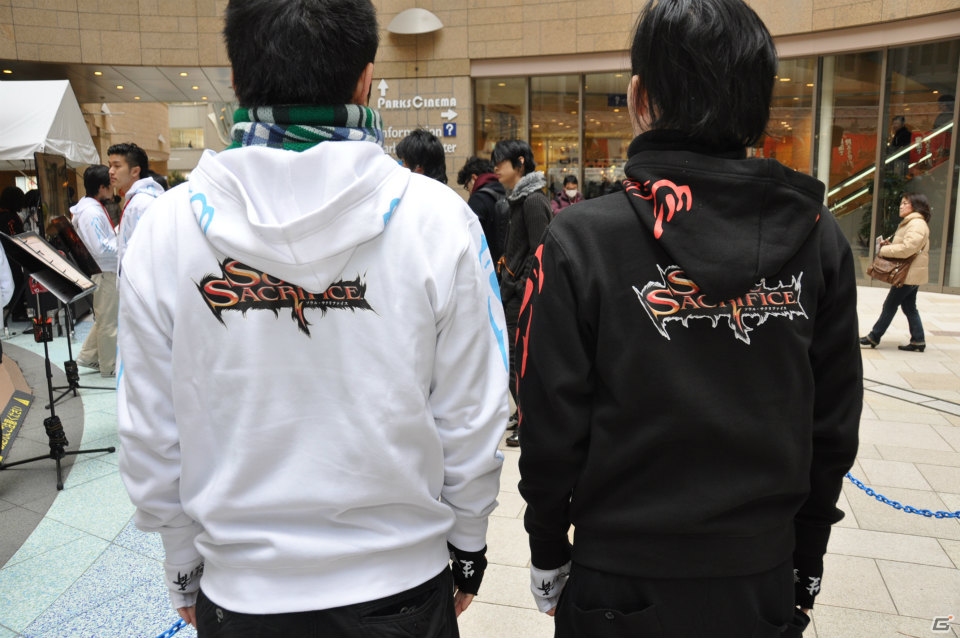 開発陣と一緒に体験版には未収録の魔物と共闘！会場にはコンセプターの稲船敬二氏の姿も！PS Vita「SOUL SACRIFICE」試遊体験イベントレポートの画像7