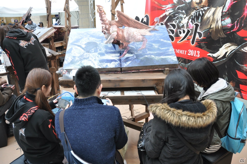 「日本中で一番発売をワクワクして待っているのが僕かも知れない！」PS Vita「SOUL SACRIFICE」試遊体験イベント会場に駆け付けた稲船敬二氏にショートインタビューを敢行！の画像4