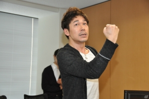 会場が当時のゲームセンターのように盛り上がった「カプコン アーケード キャビネット」＆「ヴァンパイア リザレクション」ドノヴァンでハギーを倒してプレゼントGET！媒体対決ゲーム大会レポートの画像66