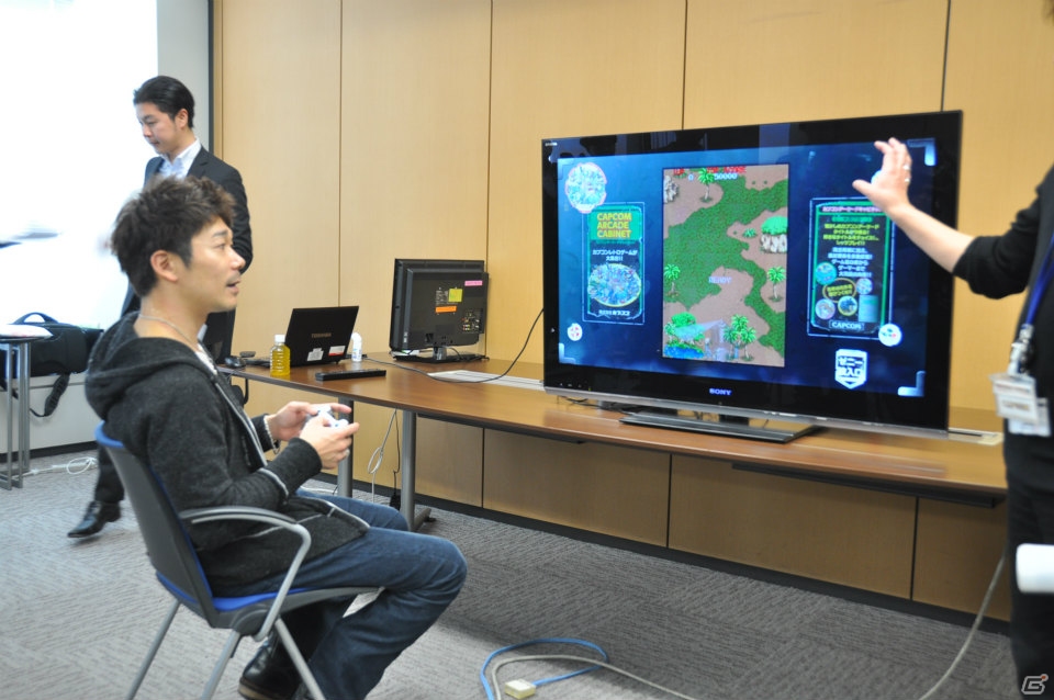 会場が当時のゲームセンターのように盛り上がった「カプコン アーケード キャビネット」＆「ヴァンパイア リザレクション」ドノヴァンでハギーを倒してプレゼントGET！媒体対決ゲーム大会レポートの画像14