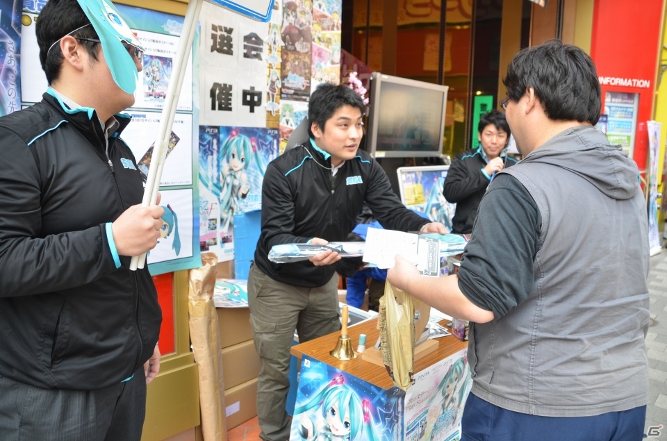 新曲は全て気合を入れて制作―PS3「初音ミク -Project DIVA- F」発売記念抽選会にて内海洋プロジェクトマネージャーに話を聞いたの画像6