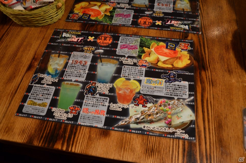 PS3/Xbox 360「カプコン アーケード キャビネット」と居酒屋「駄菓子バー」のコラボレーションが明日3月12日より実施！一足早くメニューを堪能できた試食会をレポートの画像1