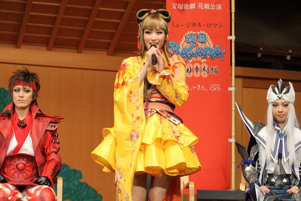 出演者による華麗なパフォーマンスも披露！舞台ならではの歌やロマンあふれた演出を目指す宝塚歌劇花組公演「戦国BASARA」制作発表会の画像15