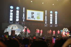 オープニングでの激しい演技、西川貴教さんと出演者の爆笑トークショーや座布団ゴルフも！？最新作も電撃発表された「バサラ祭2013 ～春の陣～」3月30日公演レポの画像57