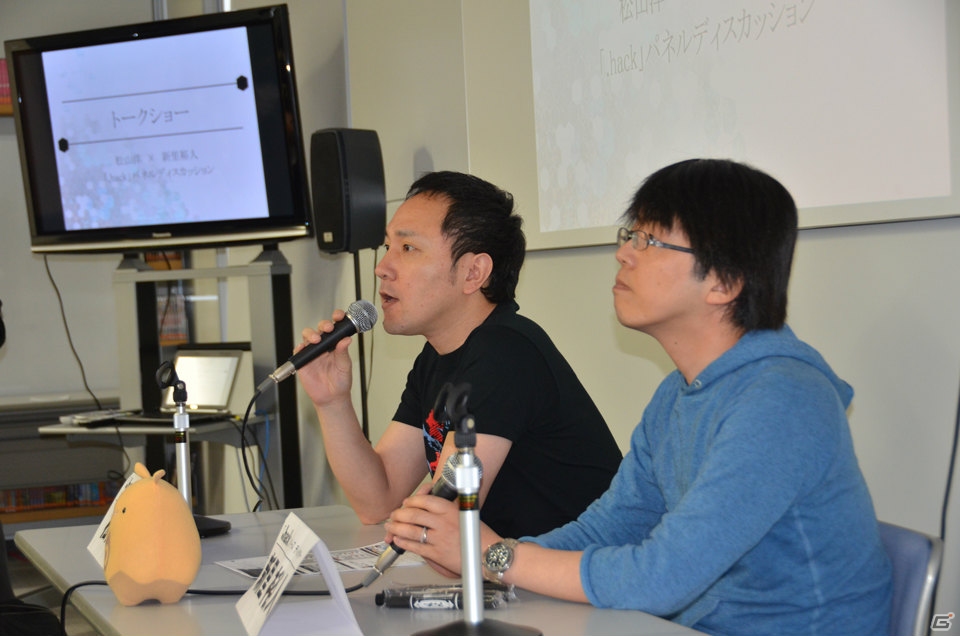 松山氏、新里氏が「.hack」プロジェクト発足からのエピソードを語った「『.hack』シリーズ完全設定資料集 LIGHT EDITION」発売記念トーク＆サイン会イベントをレポートの画像1