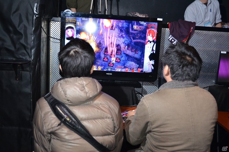 8bitアレンジ楽曲がDLCとして配信決定！トークショーやライブで盛り上がったXbox 360「カラドリウス」発売記念イベントレポートの画像1