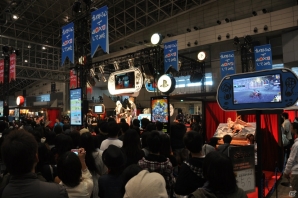 【ニコニコ超会議2】5月2日配信予定の魔物「ゴースト」「ウロボロス」とのバトルを先行体験！「バイキングぽいぽい」「閃乱カグラ」「初音ミク」などのステージは大盛況！PlayStationブースレポの画像15