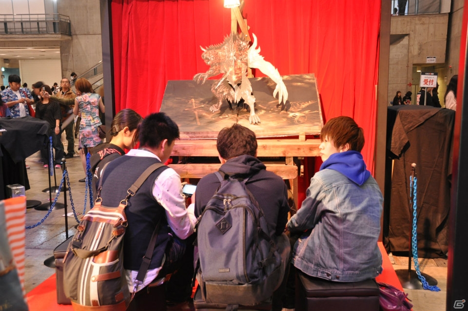 【ニコニコ超会議2】5月2日配信予定の魔物「ゴースト」「ウロボロス」とのバトルを先行体験！「バイキングぽいぽい」「閃乱カグラ」「初音ミク」などのステージは大盛況！PlayStationブースレポの画像18