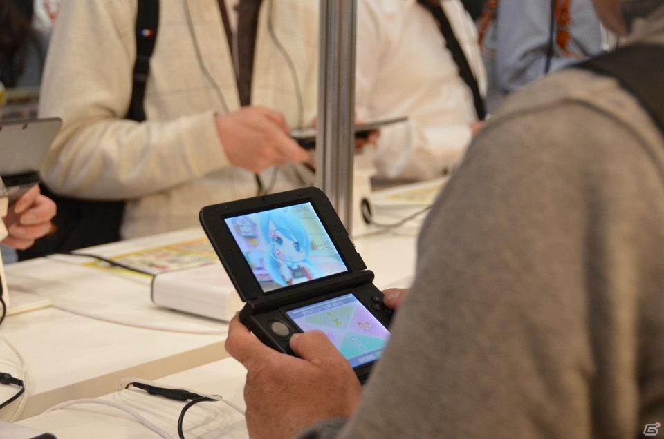 【ニコニコ超会議2】同じ曲でもタッチモード、ボタンモードで異なるリズムゲームが楽しめる3DS「初音ミク Project mirai 2（仮）」試遊レポートの画像2