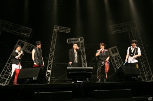 ピアノ生演奏や初披露の新曲も！義トリオ達の熱唱に酔いしれた「戦国無双 声優奥義 外伝～出陣！ 義の誓い～」昼の部レポートの画像23