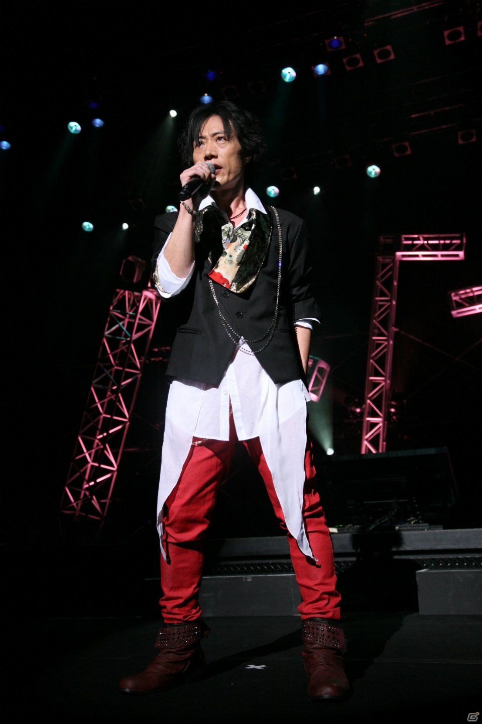 ピアノ生演奏や初披露の新曲も！義トリオ達の熱唱に酔いしれた「戦国無双 声優奥義 外伝～出陣！ 義の誓い～」昼の部レポートの画像11
