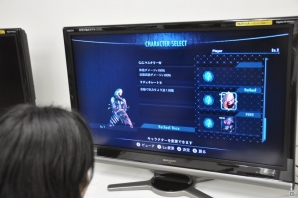 ウーズとなってもやはりセクシー？感染レイチェルでレイドモードをプレイ！RE.NETで使えるパスワードも公開！「バイオハザード RUE」先行体験会レポートの画像1