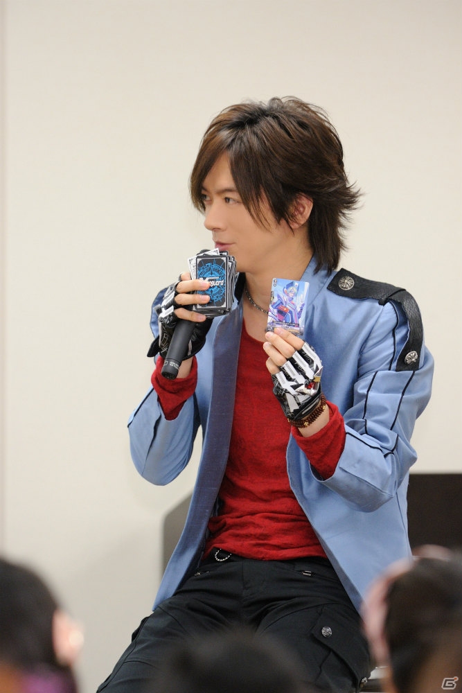 「カードファイト!! ヴァンガード」DAIGOさん自らが「DAIGOスペシャルセット」を手渡した発売記念イベントの模様を紹介の画像5