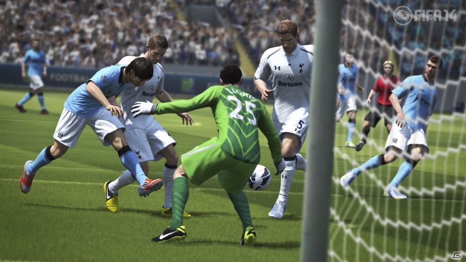 よりリアルに、遊びやすく生まれ変わった「FIFA 14 ワールドクラス サッカー」ハンズオンプレビュー＆開発のキーマン・牧田和也氏へのインタビューを紹介の画像18