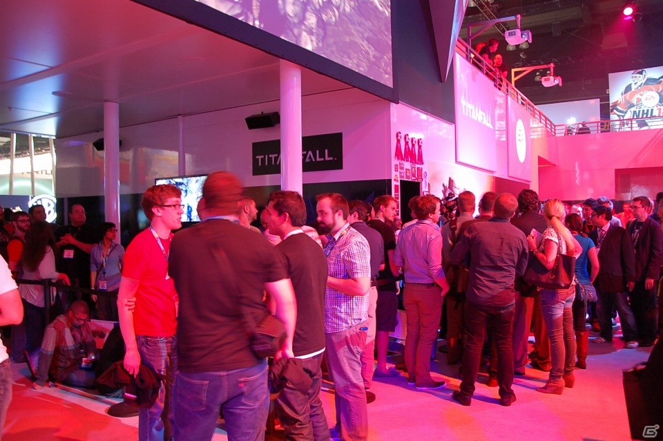 【E3 2013】64人で対戦可能な「Battlefield 4」や新作「TITANFALL」などが注目を集めたElectronic Artsブースレポートの画像10