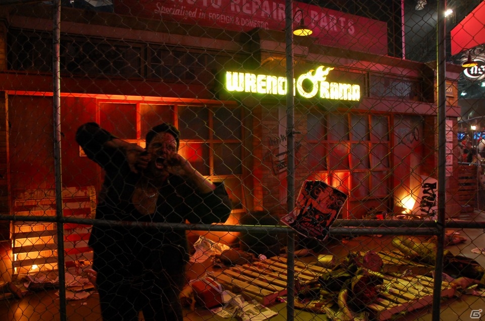 【E3 2013】金網の中でゾンビが暴れまわる「CAPCOM」ブースをレポートの画像13