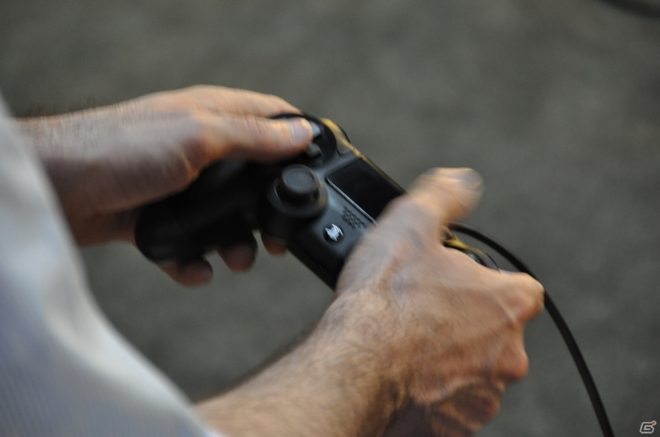 【E3 2013】PS4コントローラ「DUALSHOCK 4」に暮らすBotsって？最新技術で新しい遊びを提供する「The PlayRoom」プレイフィールを紹介の画像7