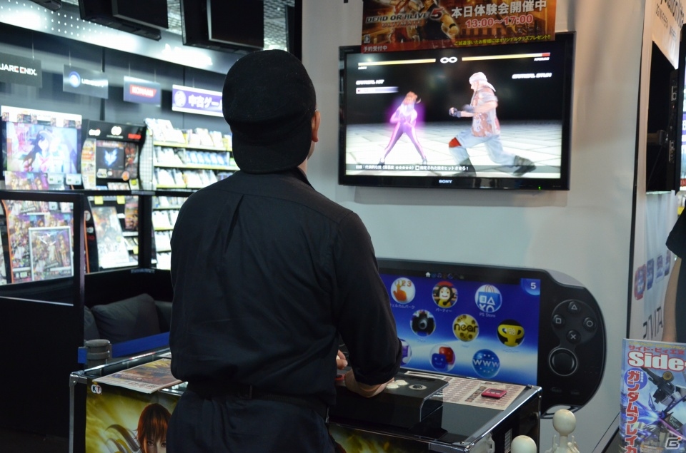 目指したのはファンの声を取り入れた究極の「DEAD OR ALIVE」―PS3/Xbox 360「DEAD OR ALIVE 5 Ultimate」店頭体験会＆早矢仕洋介氏のトークイベントの模様をレポートの画像3