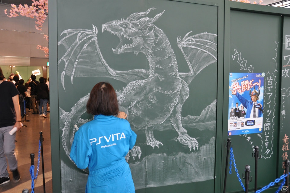初の共闘トーナメント大会やステージイベントは大盛況！共闘先生の銅像や黒板アート、超巨大な共闘パンも登場した「共闘学園 開校式」レポートの画像23