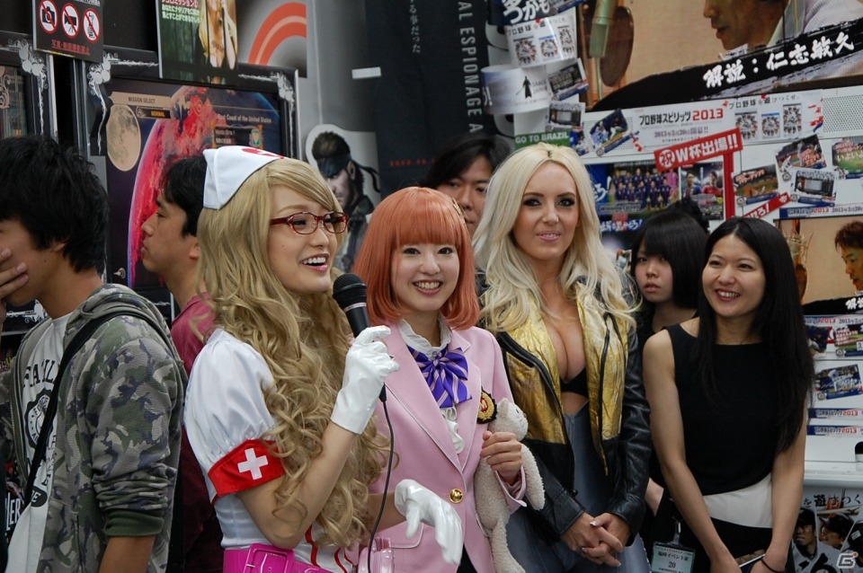 PS3/Xbox 360「KILLER IS DEAD」日本最速で処刑人を体験できる「完成披露Wイベントin 秋葉原」の模様をレポートの画像6