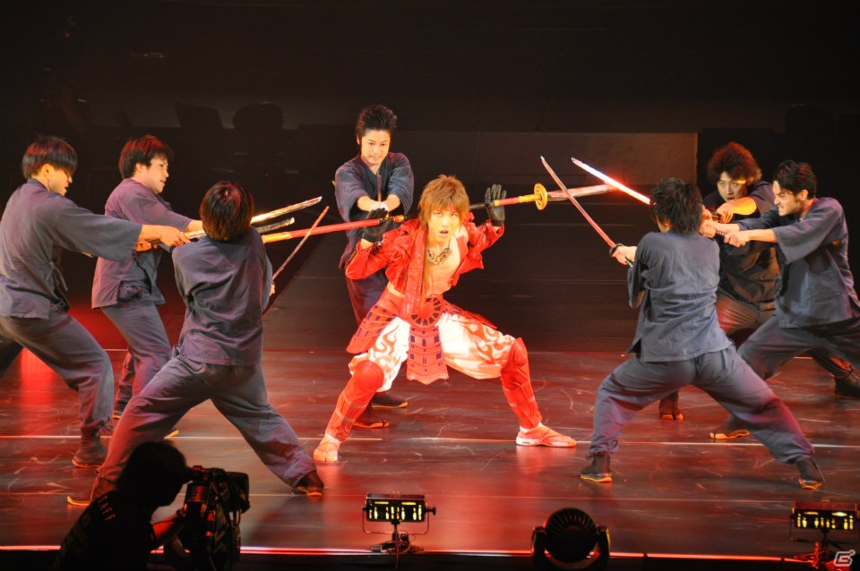 秋公演は2本立て！PS3「戦国BASARA4」新情報公開やスペシャルゲスト「足利義輝」役の池田秀一さん登場で熱く盛り上がった「舞台「戦国BASARA」武将祭2013」7月13日昼公演レポの画像4