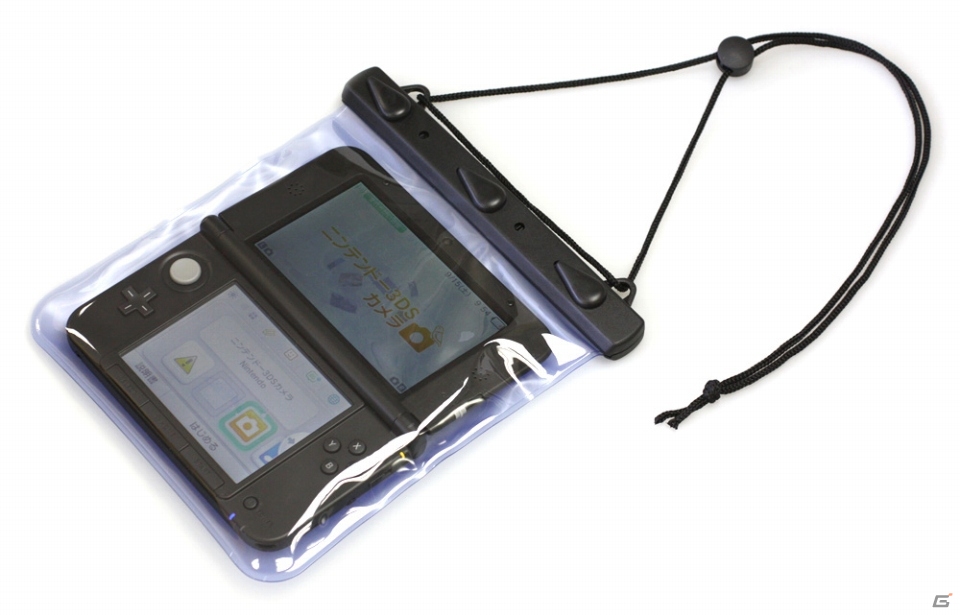収納したままでもタッチ操作ができる！3DSLLなどの小型タブレットに対応した新製品「防水ケース」が7月19日に発売の画像2