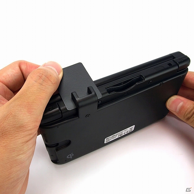 3DS LLがケーブル不要のワイヤレスで充電可能に！ゲーム機用Qiレシーバー「置きらく充電レシーバー for 3DS LL」販売の画像5