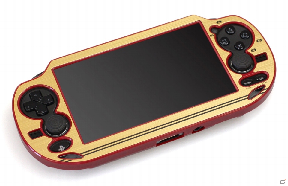 懐かしいレトロゲームカラーにPS Vitaが早変わり！「レトロフェイスケース（FCレッド）」が8月3日に発売の画像3