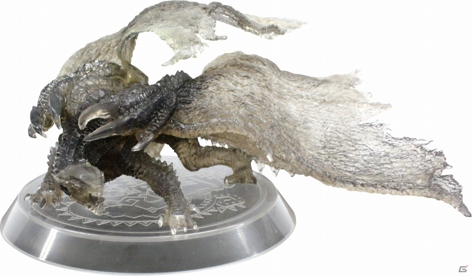 「モンスターハンター4 アーモンドチョコバー」が8月27日に発売！オリジナルフィギュアが手に入るキャンペーンも実施の画像3