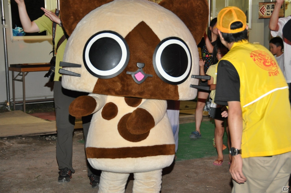 アイルーとしぶざるくんがモン（盆）踊り！コラボメニューや露天風呂、夏の信州渋温泉でハンター気分を満喫！「モンハン渋の里」プレスツアー1日目をレポートの画像110