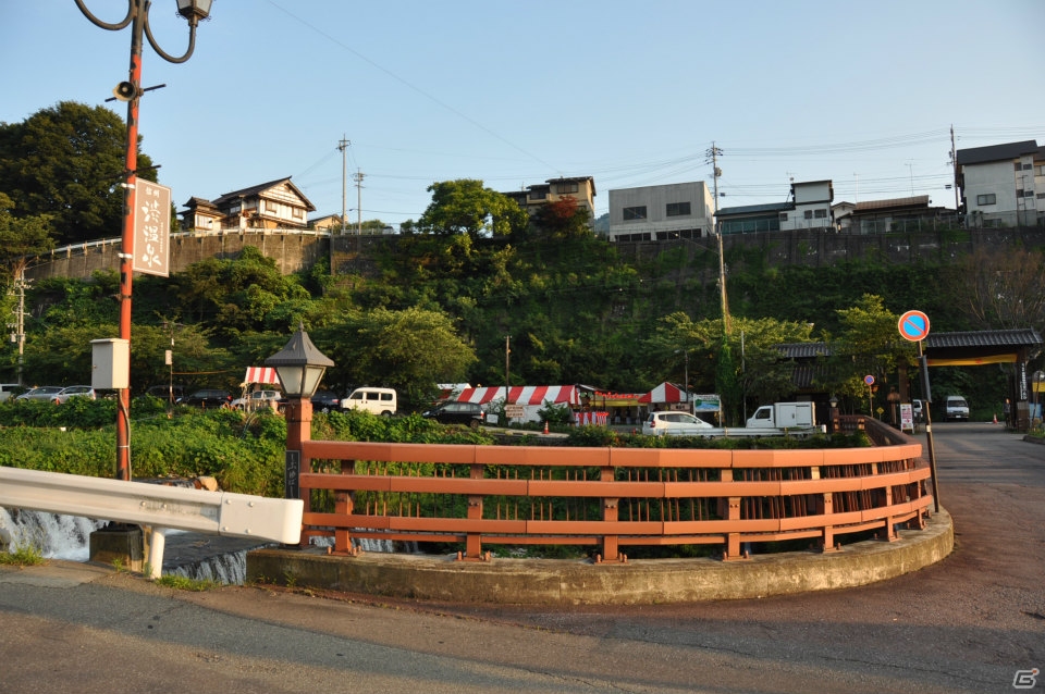 アイルーとしぶざるくんがモン（盆）踊り！コラボメニューや露天風呂、夏の信州渋温泉でハンター気分を満喫！「モンハン渋の里」プレスツアー1日目をレポートの画像77