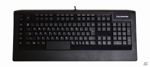 発光のカラーリングやキーカスタマイズで個性が強調できるゲーミングキーボード「SteelSeries APEX・APEX［RAW］」9月6日より発売の画像1