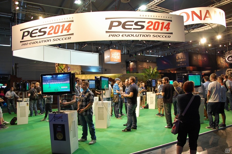 【gamescom 2013】棺桶で寝ながらプレイする「Castlevania -Lords of Shadow- 2」やシリーズ最新作「PES 2014」が出展された「KONAMI」ブースをレポートの画像5