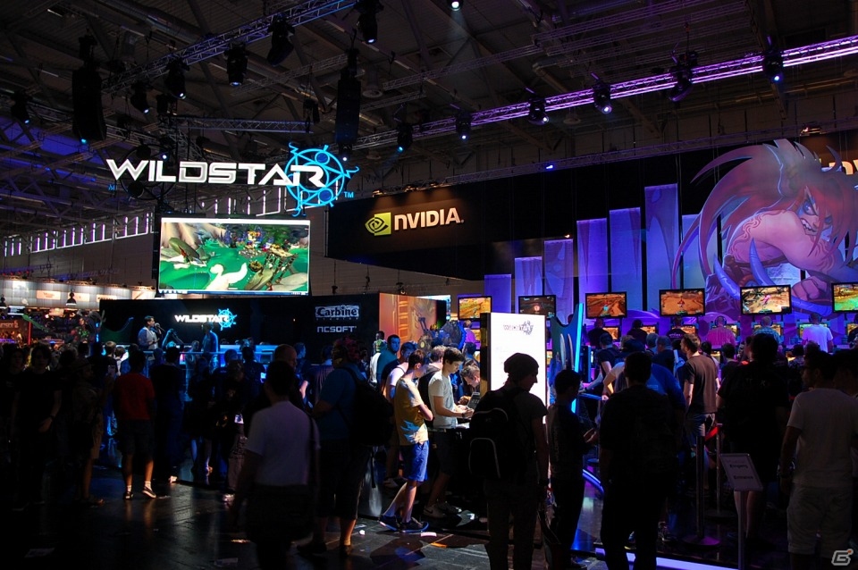 【gamescom 2013】「LEAGUE of LEGENDS」「WARGAMING.NET」などオンラインゲームブースが集まる「ホール8」の様子をレポートの画像5
