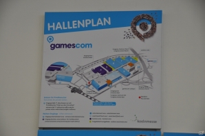 【gamescom 2013】ケルン周辺や会場内プレスルーム、微妙なコスプレイヤーやカオス感がたまらない「ホール10」を紹介！の画像10