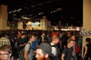 【gamescom 2013】ケルン周辺や会場内プレスルーム、微妙なコスプレイヤーやカオス感がたまらない「ホール10」を紹介！の画像28